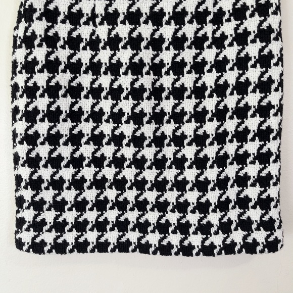 L'AGENCE Livia Houndstooth Mini Skirt - Picture 6 of 13
